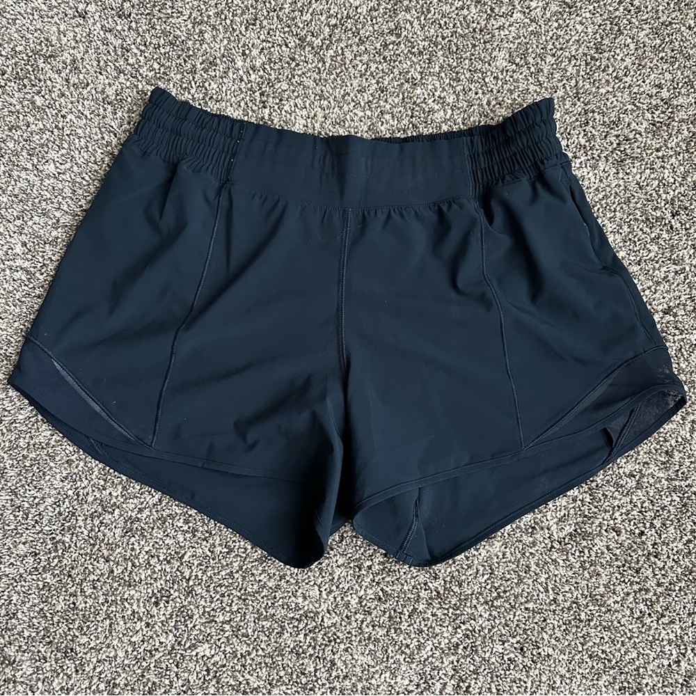 Lululemon Hotty Hot High-Rise Lined Short 4"